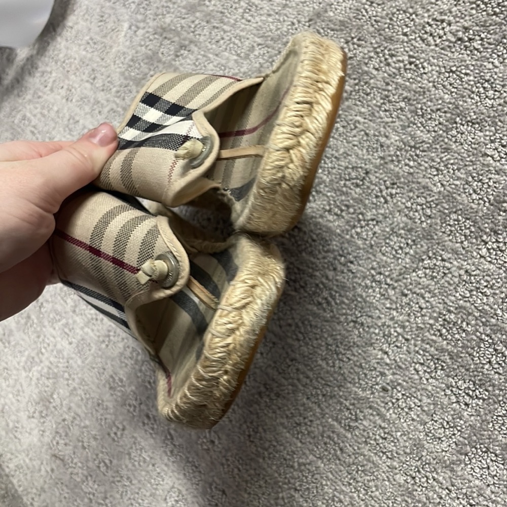 Burberry Shlamia Nova Check Thong Wedge Sandals - Picture 7 of 8
